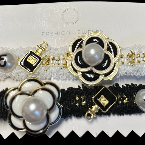 Hair Clips non-branded NWOT - Picture 2 of 4